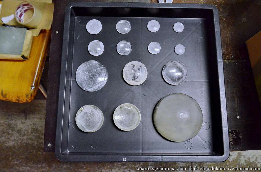俄罗斯瞄准镜生产线